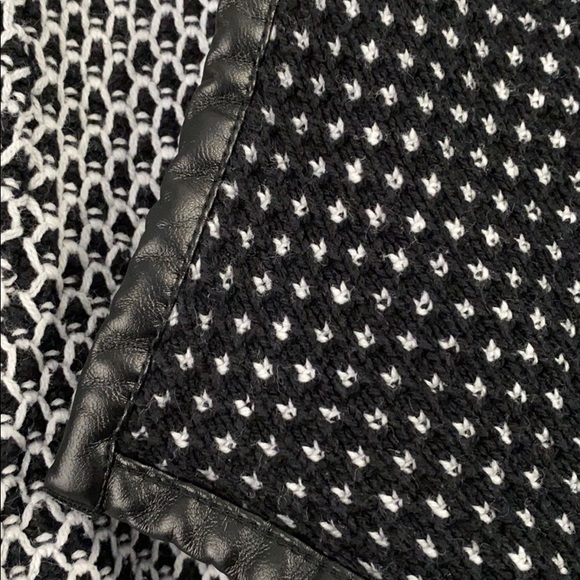 JM Collection Jacket - Picture 3 of 4